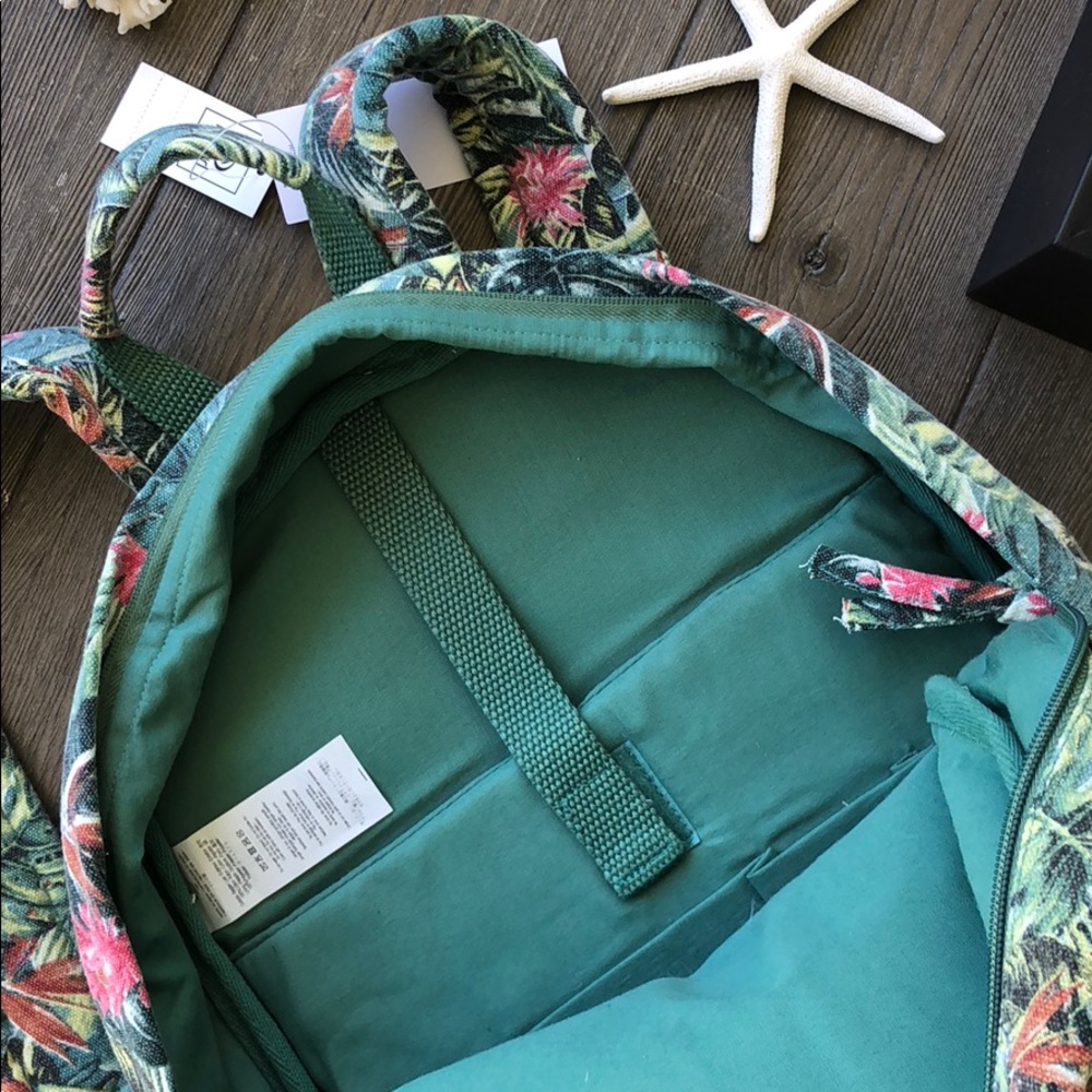 🌴🌼RIP CURL- ISLAND HOPPER BACKPACK 🌼🌴 - Picture 2 of 6